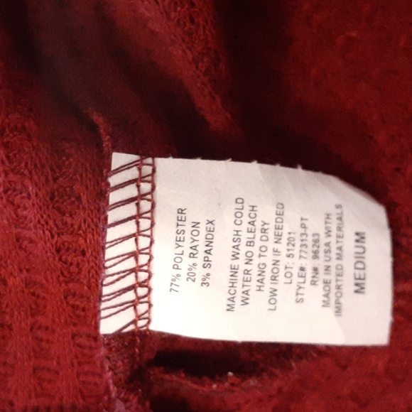 Sweater - Picture 4 of 4